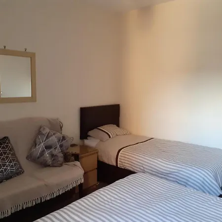 Gasthuis Brightwater Family For Up To 3 People With Shared Facilities *