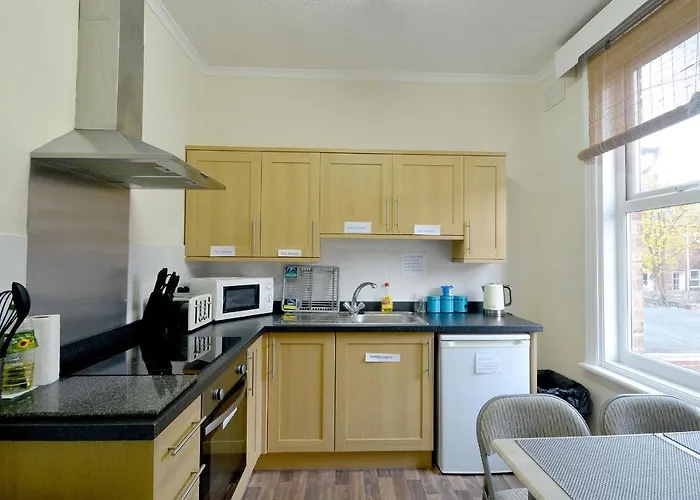 Brightwater Family For Up To 3 People With Shared Facilities Guest house *