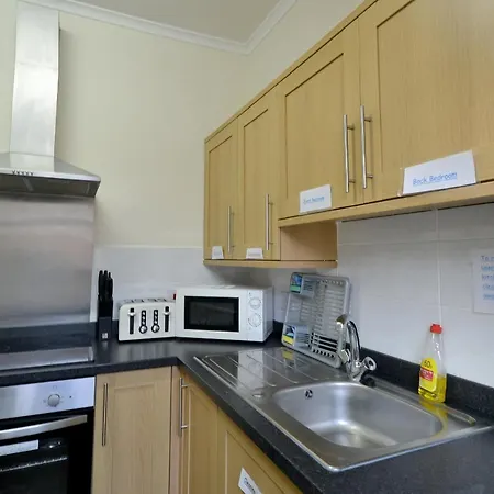 Гостевой дом Brightwater Family For Up To 3 People With Shared Facilities Скарборо