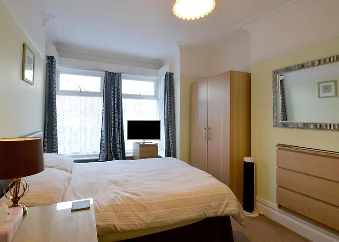 招待所 Brightwater Family For Up To 3 People With Shared Facilities 斯卡伯勒